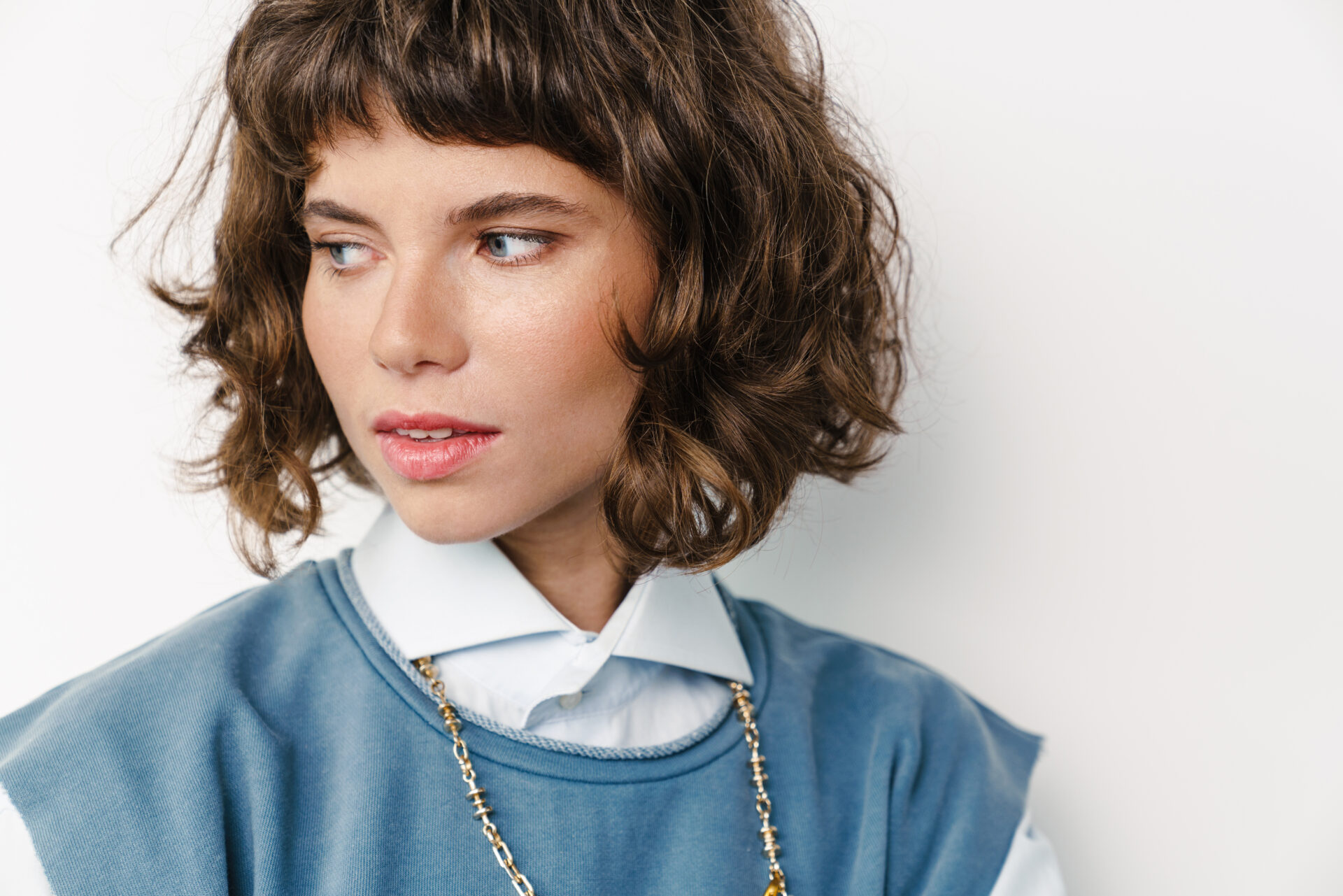 Layered Haircuts For Autumn - Lady Brunette New Hairstyle